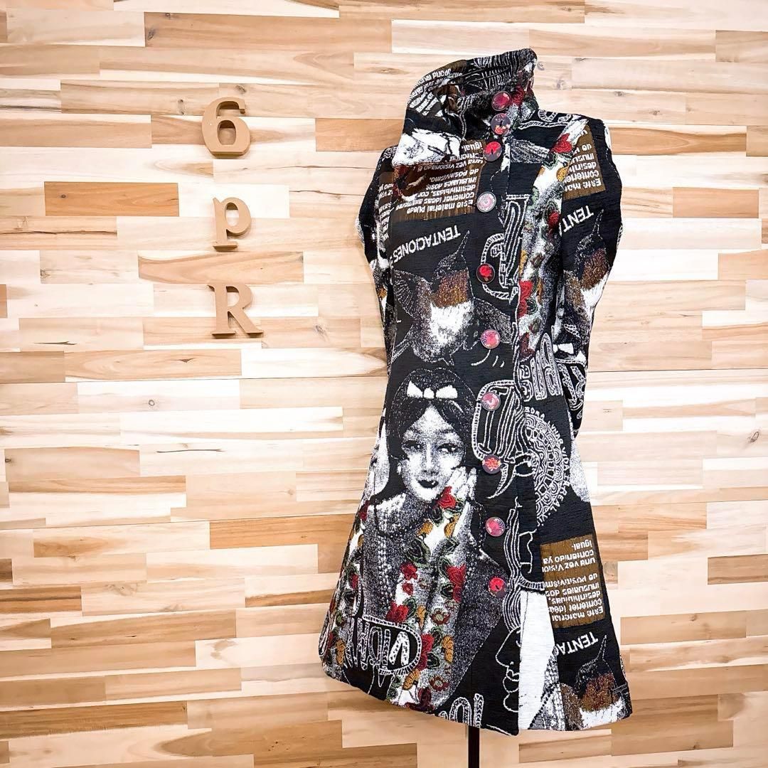 デシグアル ハイネック ジャガード織 コート 英字 花柄 総柄 黒×白