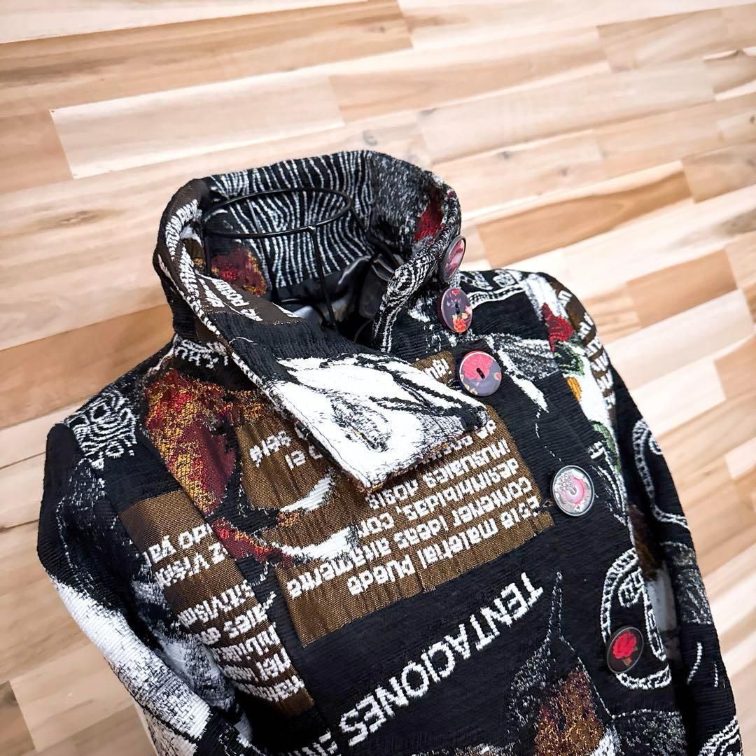 希少【デシグアル】ハイネック ジャガード織 コート 英字 花柄 総柄 黒