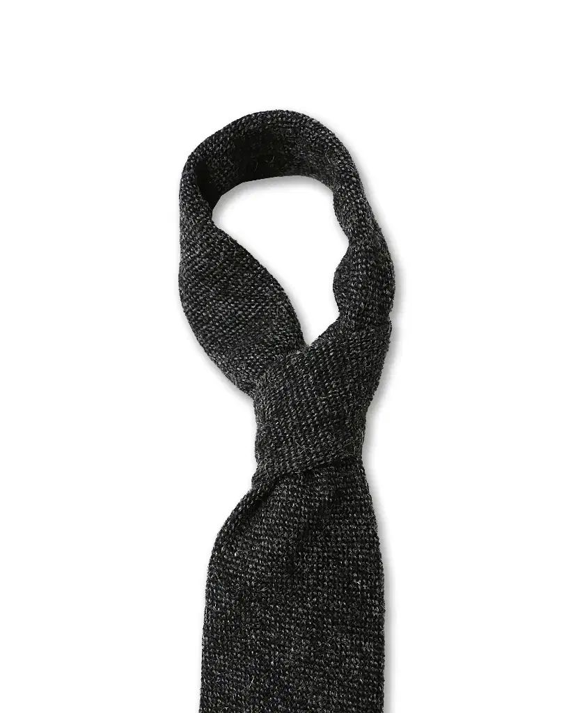 ザ スーツカンパニー チャコール ウール タイ