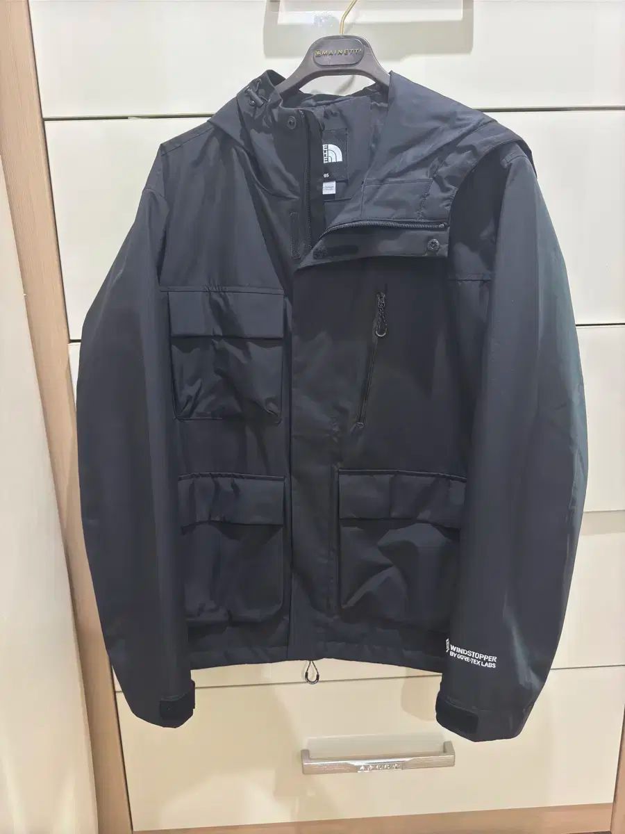 ノースフェイス ウィンドブレーカー ウィンドストッパー