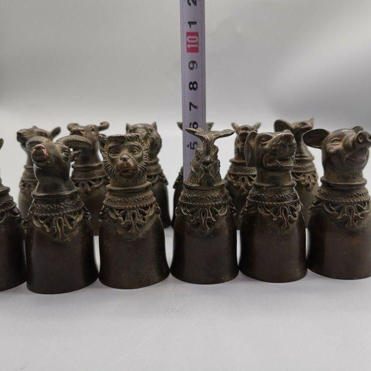 銅 細工 十二支獣首杯 装飾品 現代工芸品 美術品 置物 - メルカリ