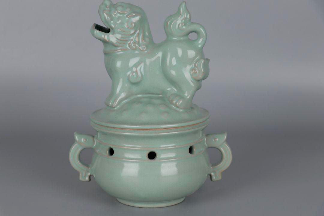 宋汝窯開片釉獅子蓋薫香炉 景徳鎮 陶磁器 装飾品 現代工芸品 美術品