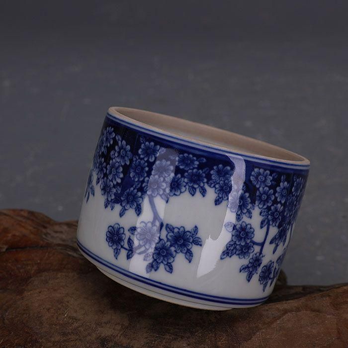 青花透かし彫り花鳥紋筒筒香炉 景徳鎮 陶磁器 装飾品 現代工芸品 美術