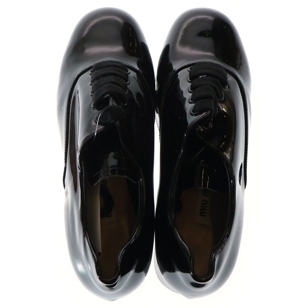 miumiu (ミュウミュウ) パテントレザー レースアップ 厚底 ローカット