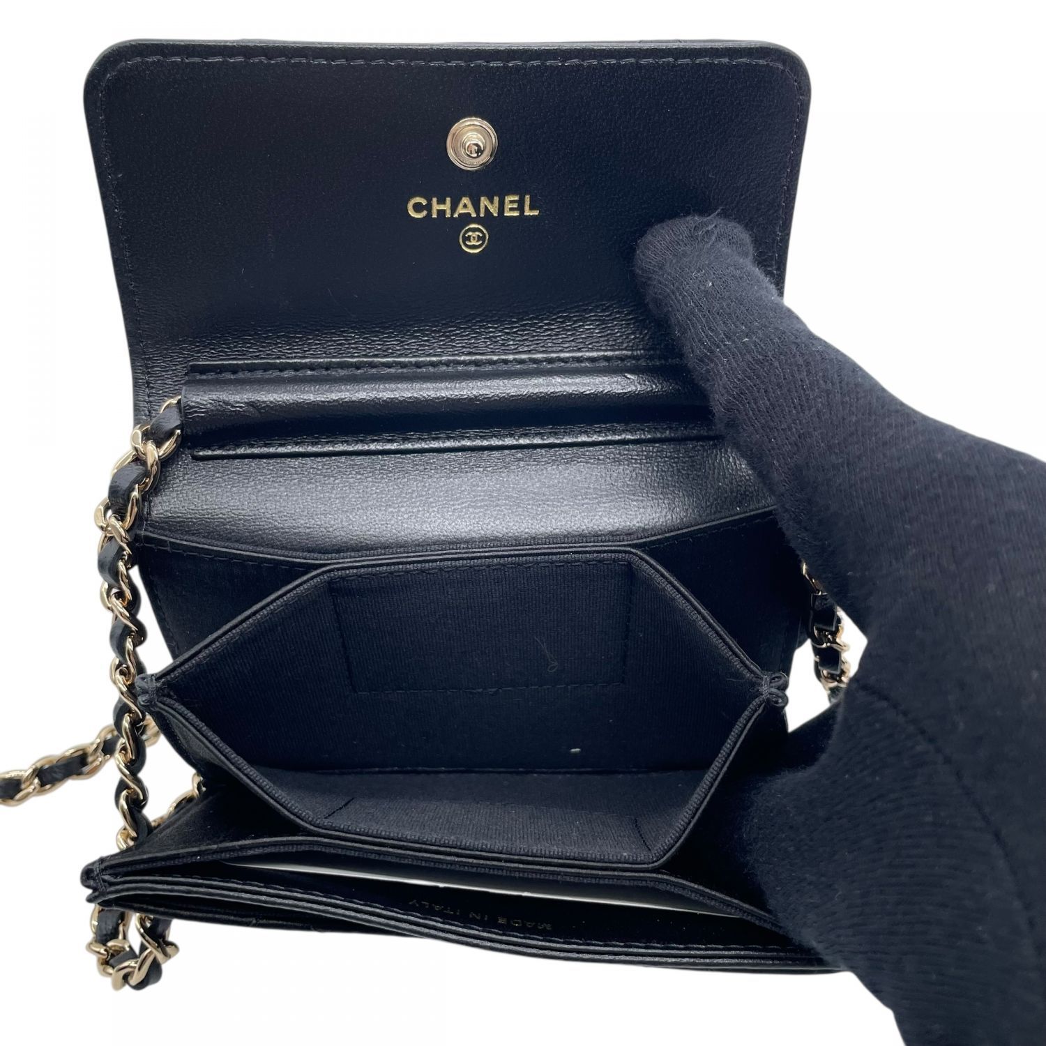 豊富なデザイン。 CHANEL シャネル ミニミニマトラッセ カメリア チェーンバッグ ランダムシリアル ブラック 女性 25020259 KJ 【特別価格！】