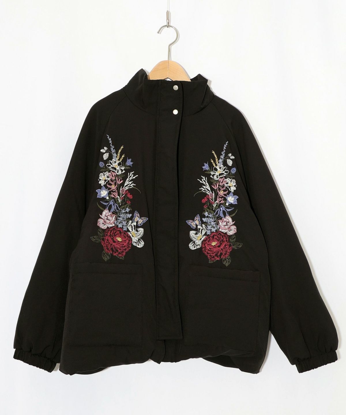 isScoLar イズスカラー 553252：着丈調整可能2way 花刺繍中綿ロング