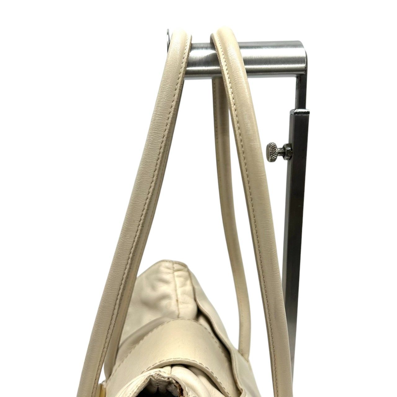 C型リング ゴールド金具