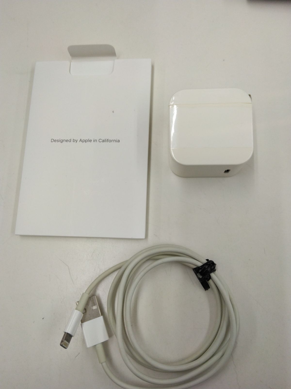  ⑤iPad 第7世代 Wi-fi Cellularモデル iPad本体 タブレット