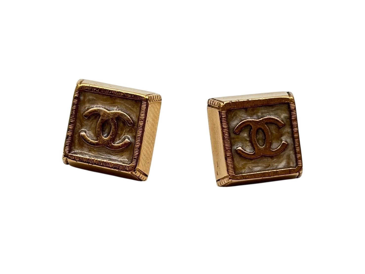 CHANEL シャネル ココマーク スクエア ピアス 重量約7g 03P刻印 GP メタル レジン ゴールド 両耳用 4b006978