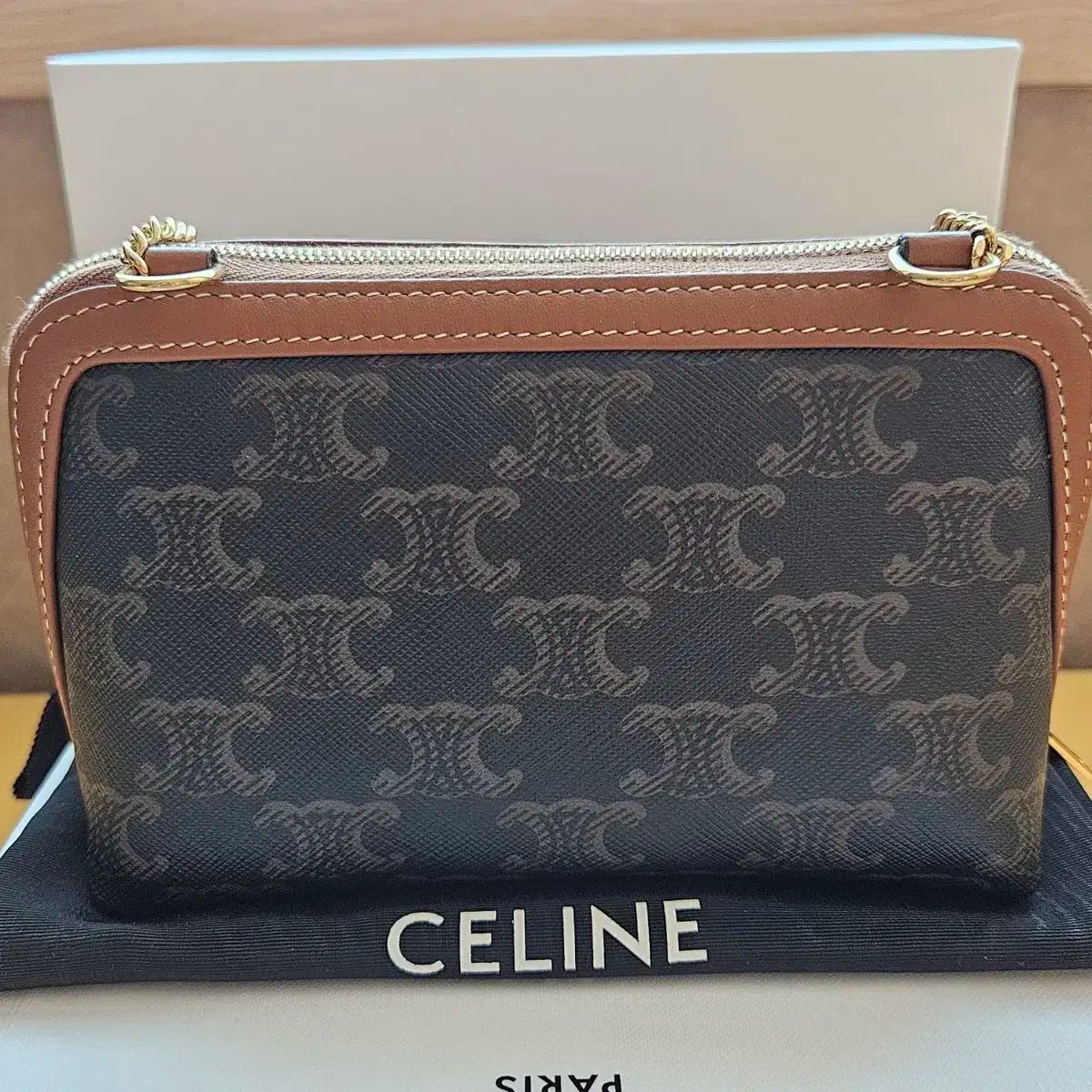 S級 セリーヌ トリオンフ チェーン クラッチバッグ