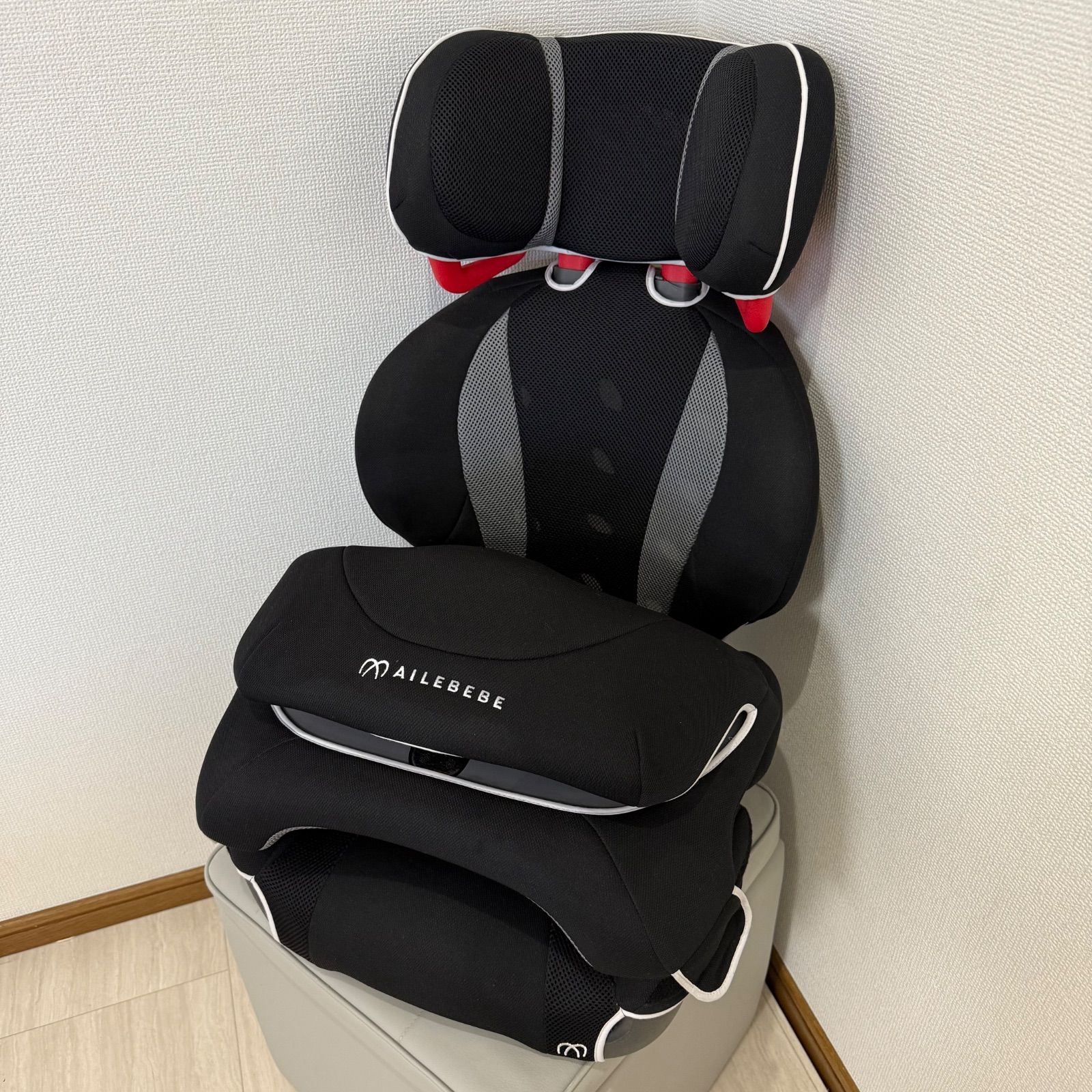 【セール中】エールべべ サラット3ステップ クワトロ ST ブラック 美品】エールベベ サラット 3ステップ クワトロST ALC246 ブラック