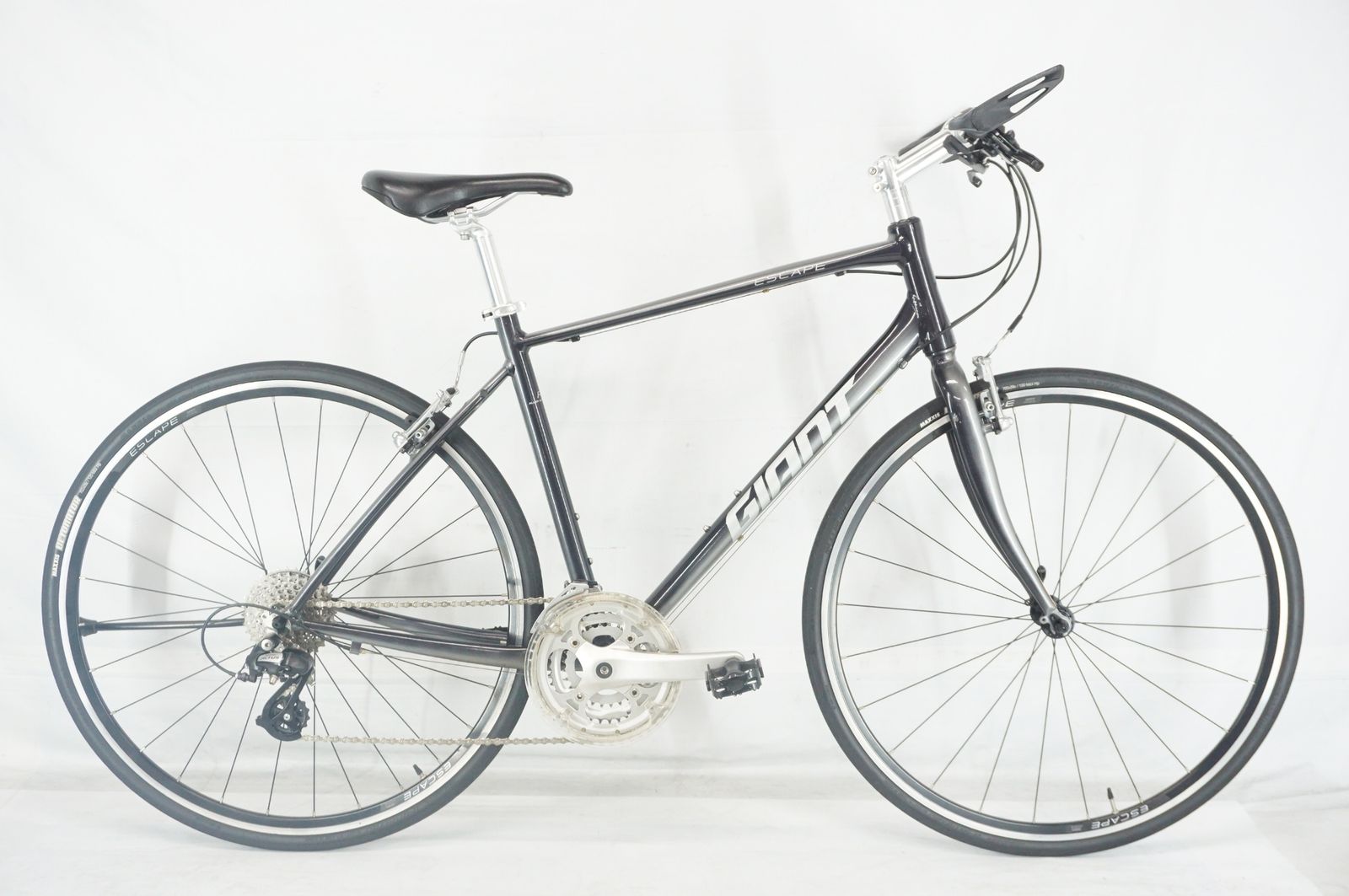 GIANT 「ジャイアント」 ESCAPE R3 2020年モデル クロスバイク 