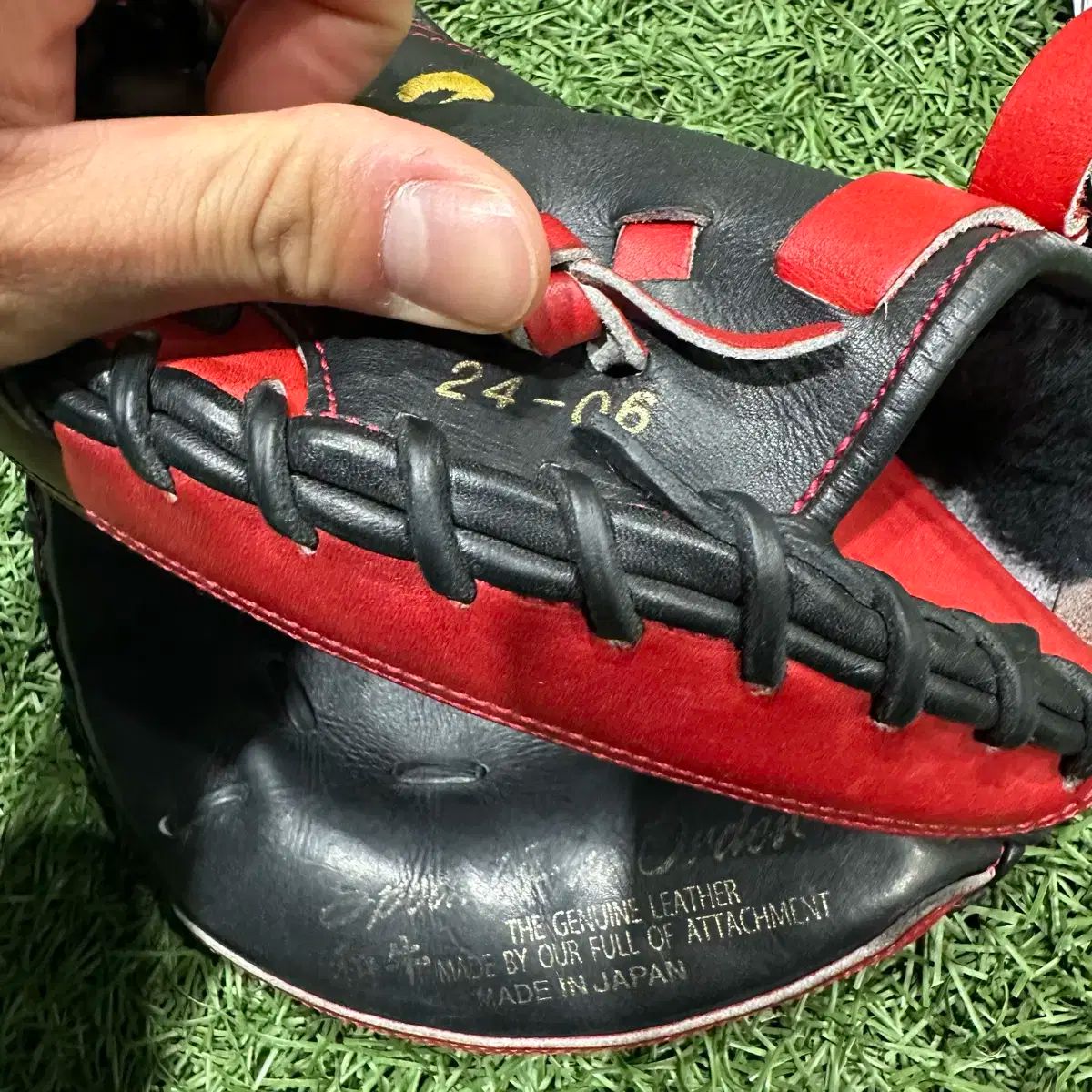 ハタケヤマ 左投げ