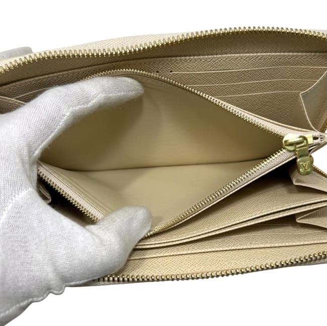 長財布 ジッピーウォレット