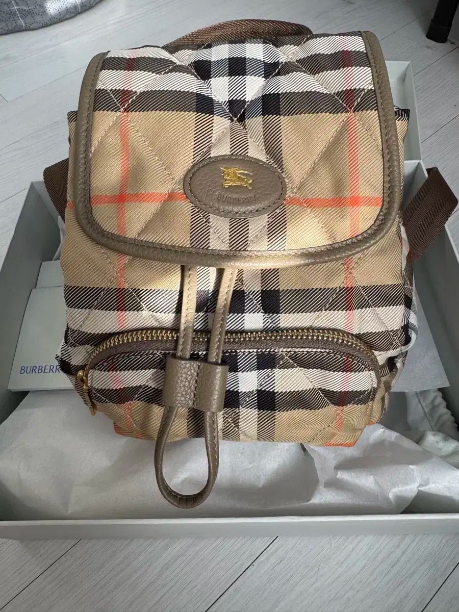 バーバリー ホースシュー ミニリュック