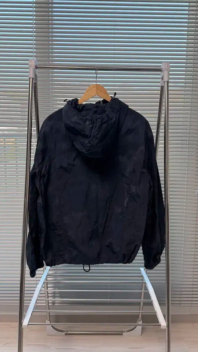 iey ウィンドブレーカー ブラ アウタ ネイビー m