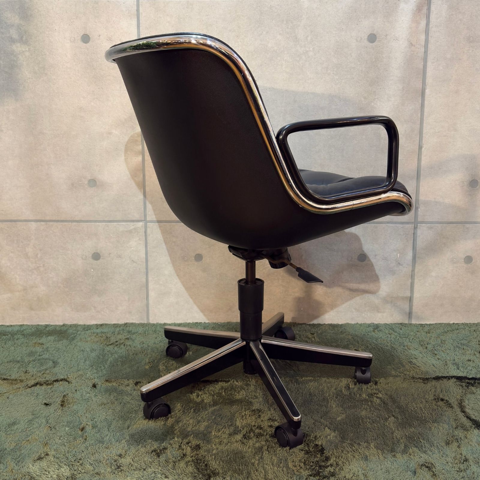 ノール ポロックチェア