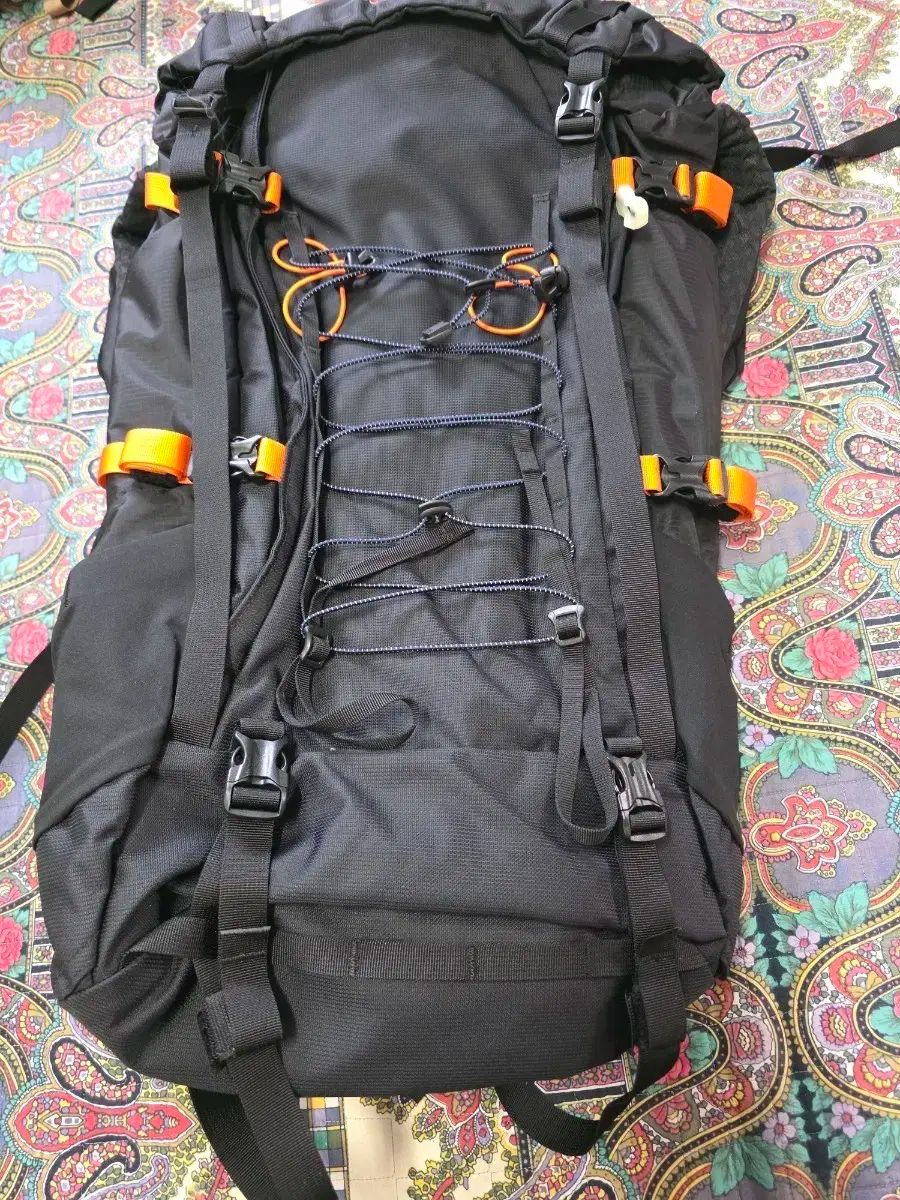 MYSTERY RUNCH BRIGER 35