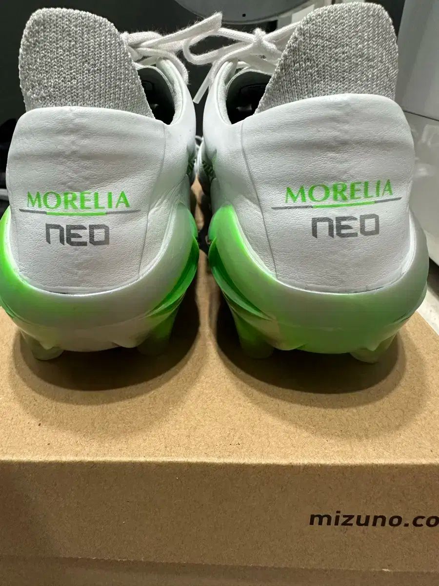  mizuno モレリア NEO₍ネオ 4 エリート MD 270 フットサルシューズ シューズ