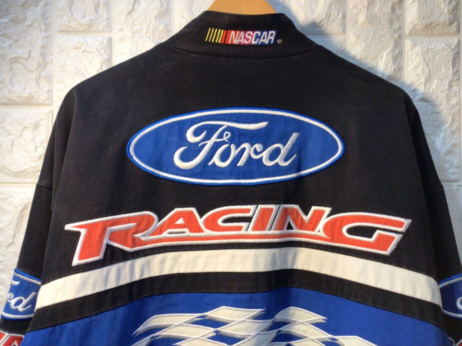 RACING CHAMPIONS 00 s FORD RACING JACKET
