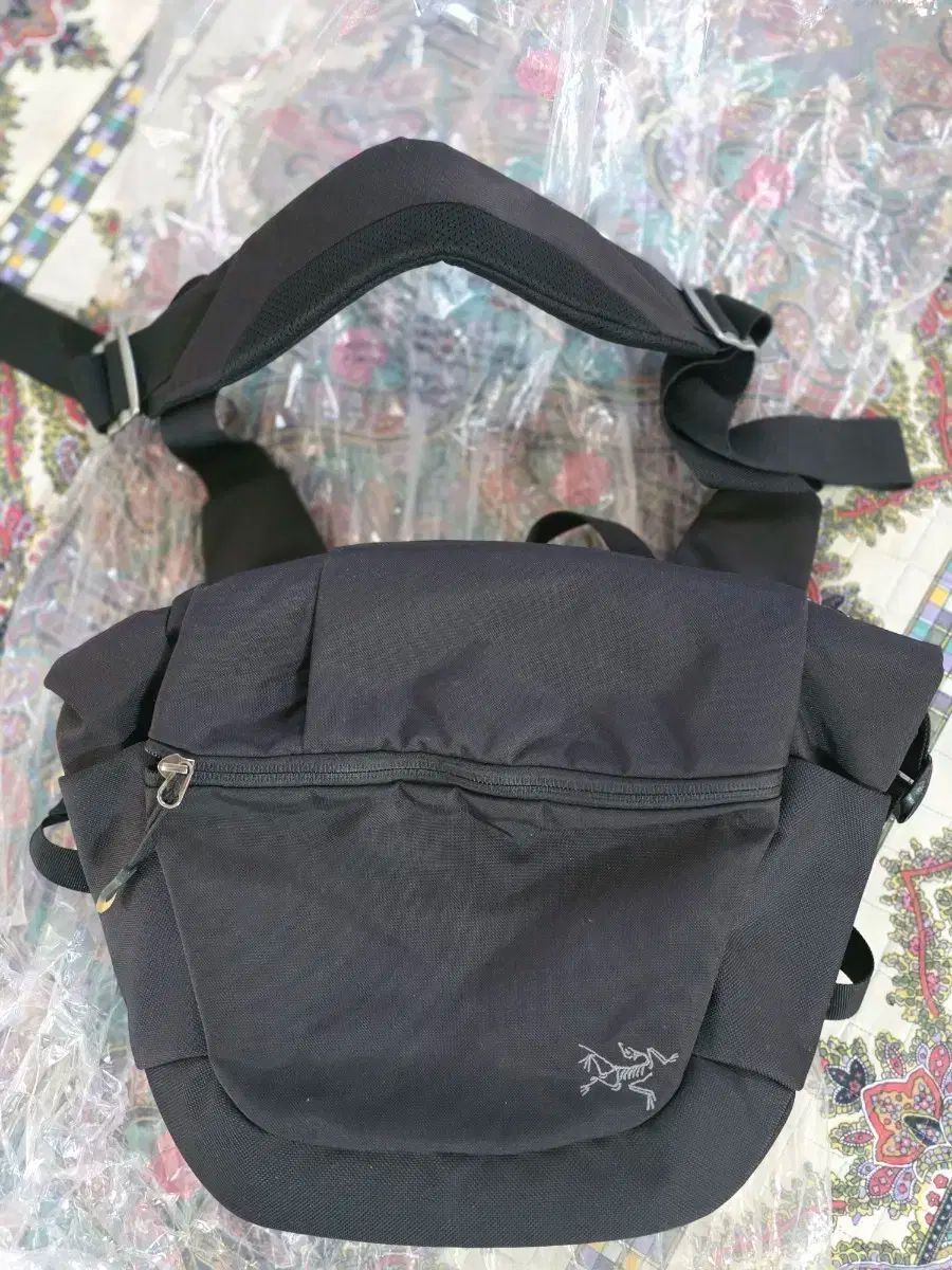 ARC TERYX アークテリクス ミストラル クロスバック