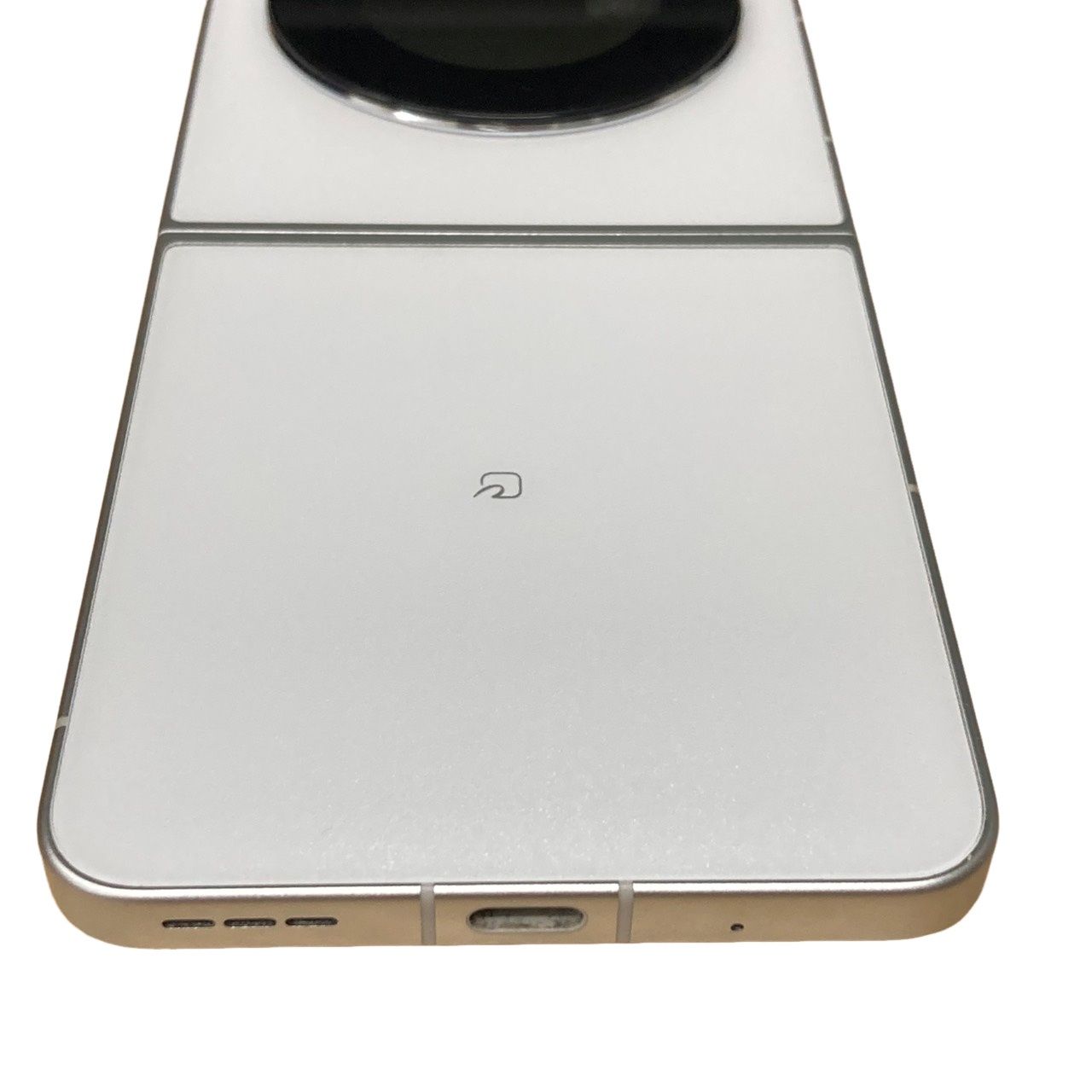 Zainaru Arifin 様専用 SIMフリー ZTE Libero Flip 128GB A304ZT Y