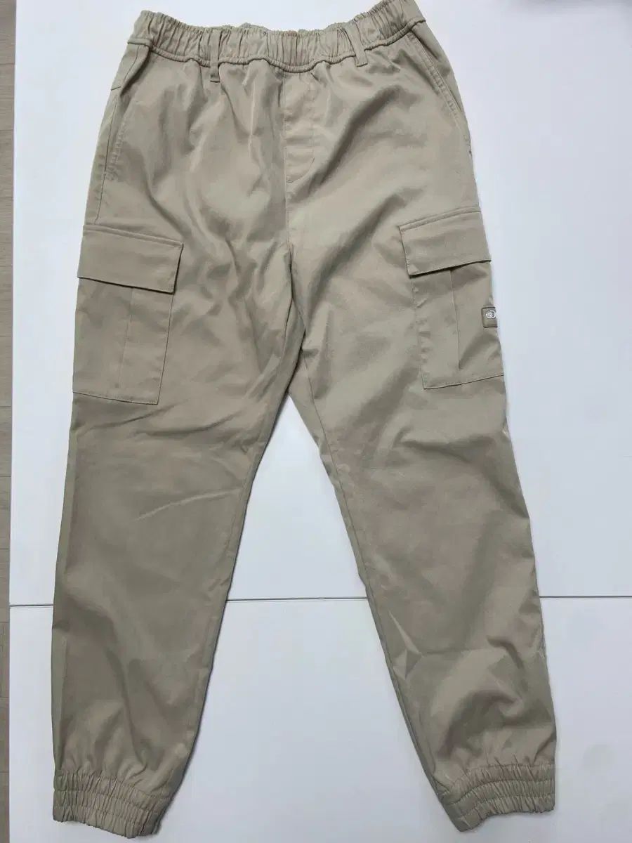 極美品】アルファインダストリーズ×ガンダム FARMELモデル M