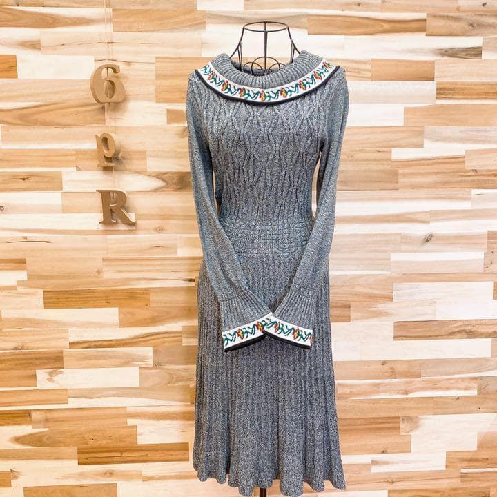 ケーブル ニット