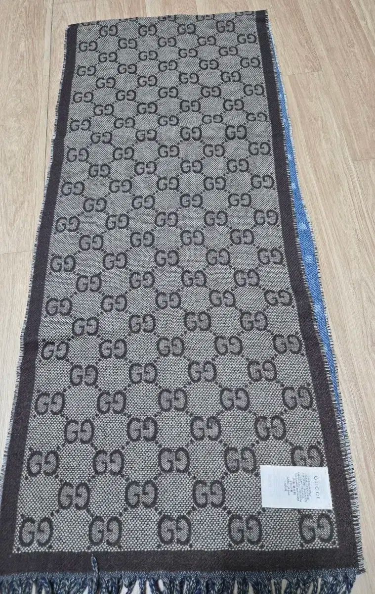 グッチ GG リバーシブル ウール スカーフ