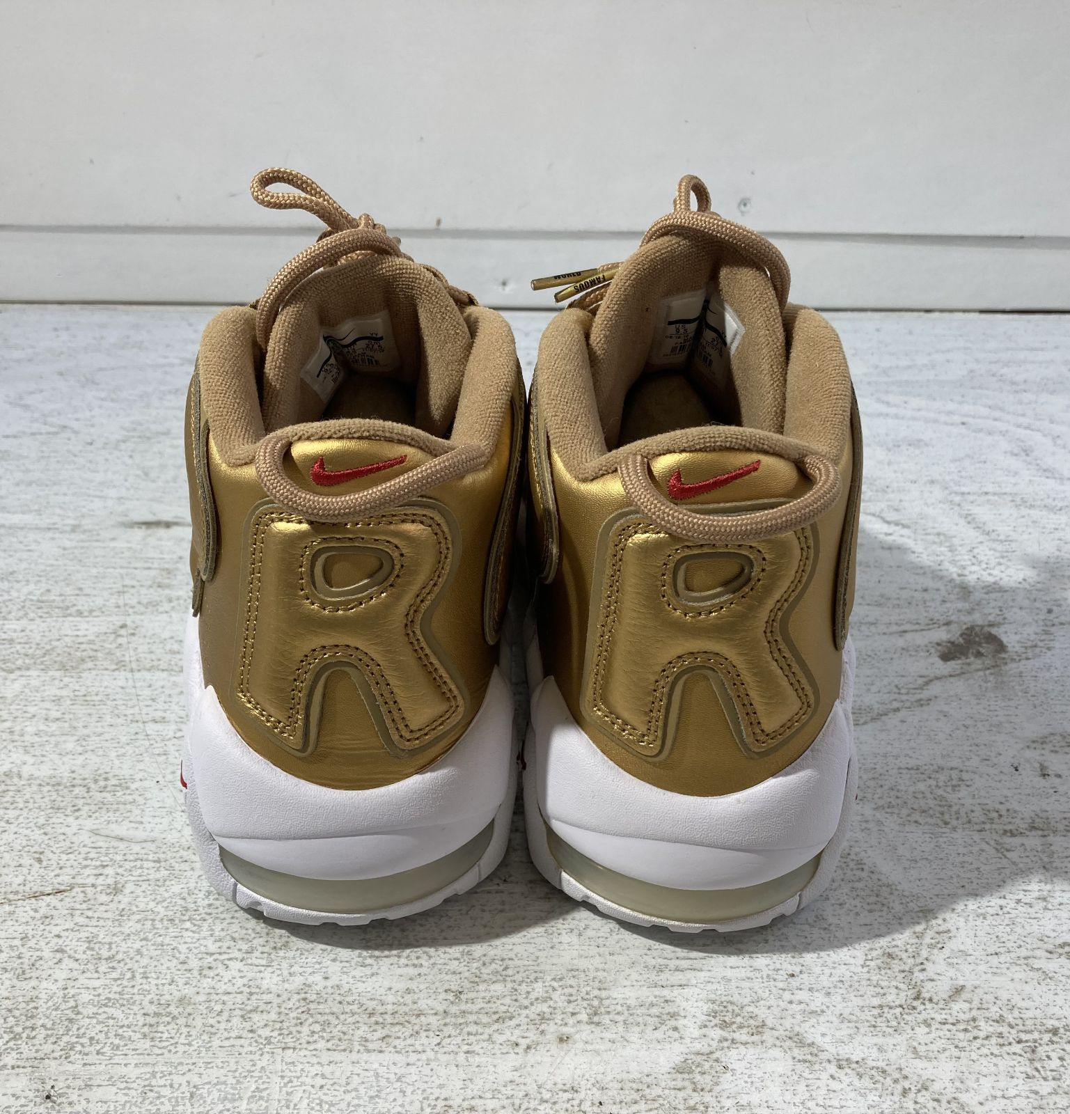 Nike Supreme Air More Uptempo ゴールド　新品 Buy Supreme x Nike Air More Uptempo 'Metallic Gold' - 902290 700
