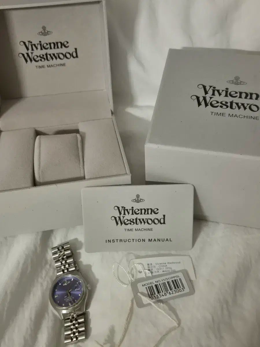  ヴィヴィアン ウエストウッド リストウォッチ 金属ベルト 時計