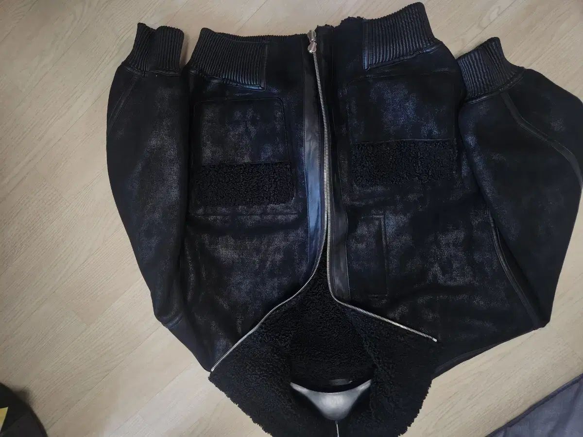 ソンジオメンズ リバーシブル ムートン