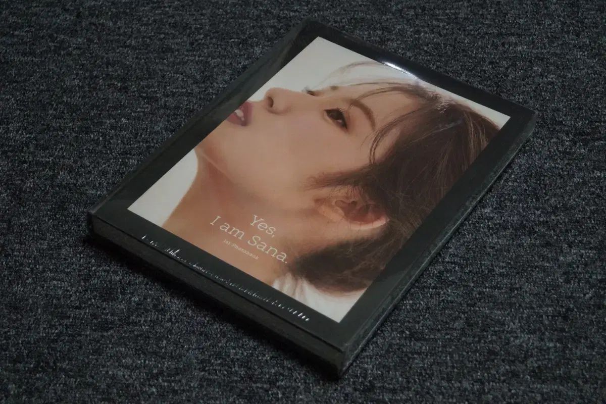 TWICE トゥワイス サナ Yes I am Sana Black Ver