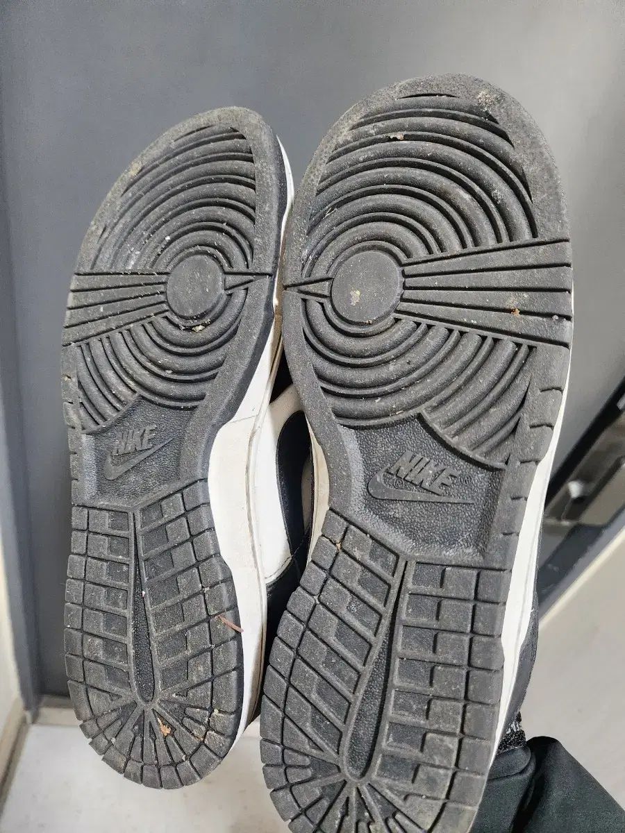  ナイキ ダンク ロー ブラック アンド 白 280 シューズ(男性用) バスケットボール