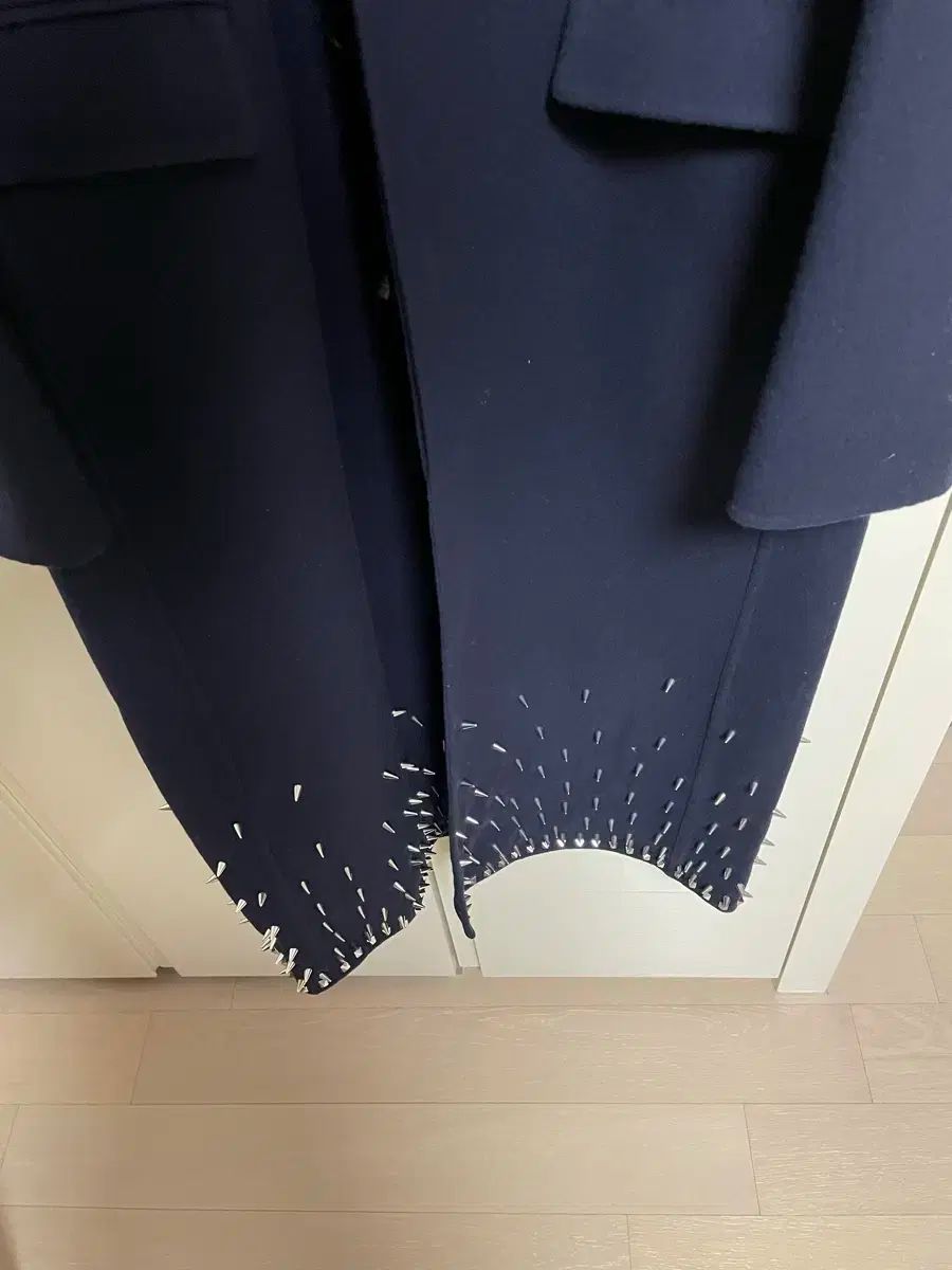 スタッズ ロング