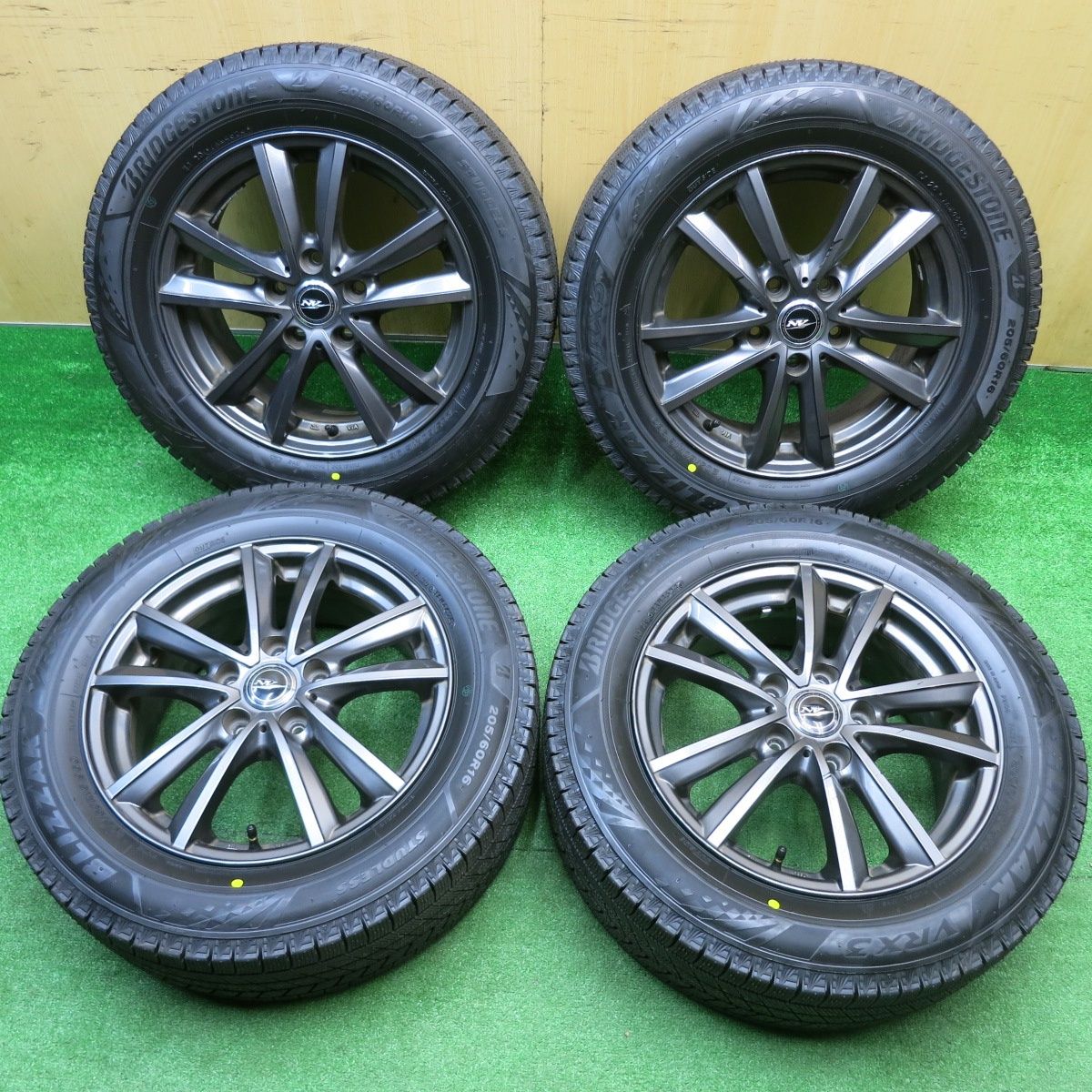 24年 スタッドレス 205 60 R 16 ブリヂストン ブリザック VRX 3 NIRVANA NV ニルバーナ ニルヴァーナ 16インチ PCD 114 5 H ス