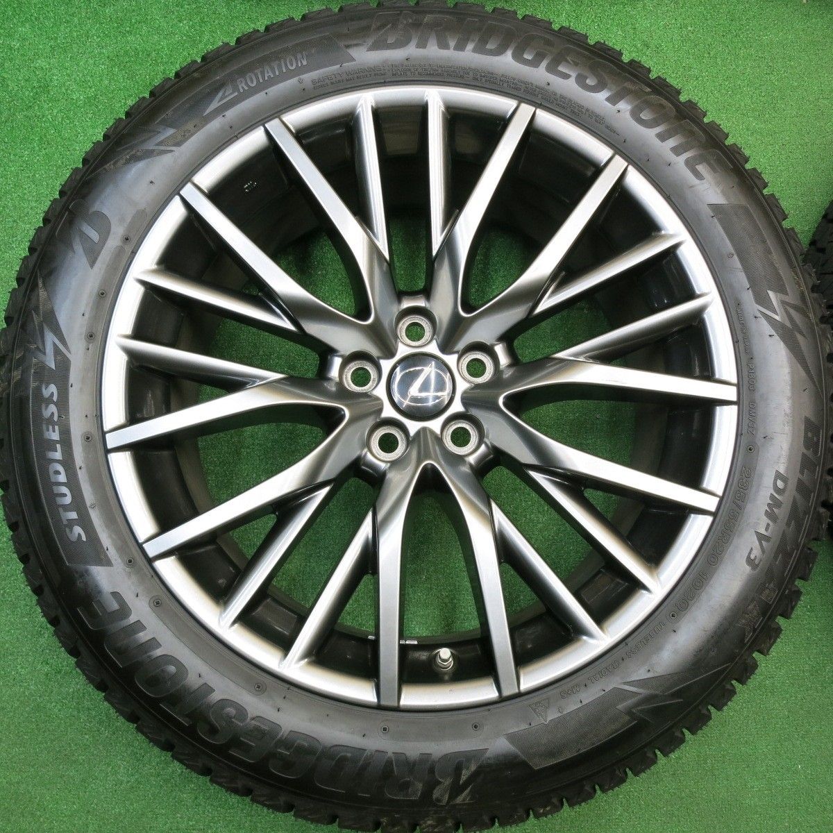 センサー付！ほぼ未使用！24年！キレイ☆レクサス RX Fスポーツ 純正