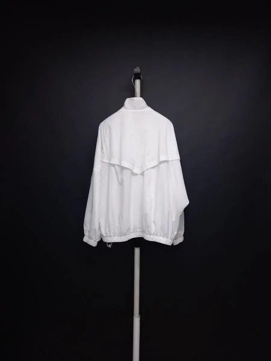 ナイキ 秋冬 夏の季節の変わり目 ウィンドブレーカー メンズ 100 105