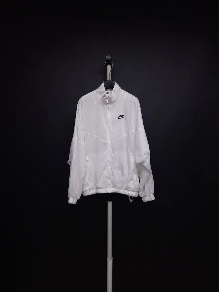 ナイキ 秋冬 夏の季節の変わり目 ウィンドブレーカー メンズ 100 105