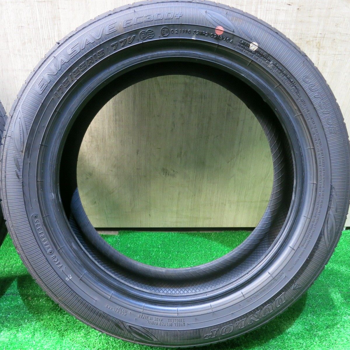  バリ溝 25年 ほぼ10分 175 55 R 15 ダンロップ エナセーブ EC 300 タイヤ 15インチ タンク ルーミー トール ソリオ 等 ノタ 15インチ サマータイヤ ノーマルタイヤ