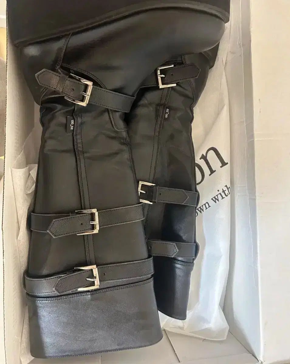 アズオン マヤブーツ ロング 235