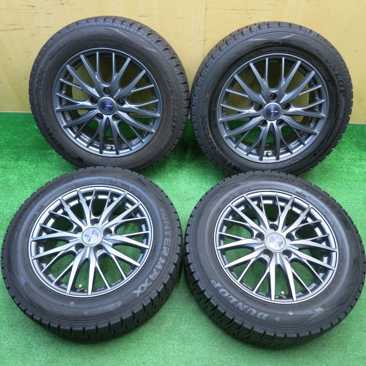 205/60R16 ダンロップウインターマックス03 WM03 22年製バリ溝 DUNLOP WINTER MAXX WM03 205/60R16 96Q XL WM03 ダンロップ