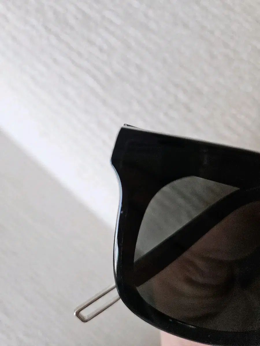  GENTLE MONSTER ジェントルモンスター フラットバー ブラック サングラス サングラス 小物