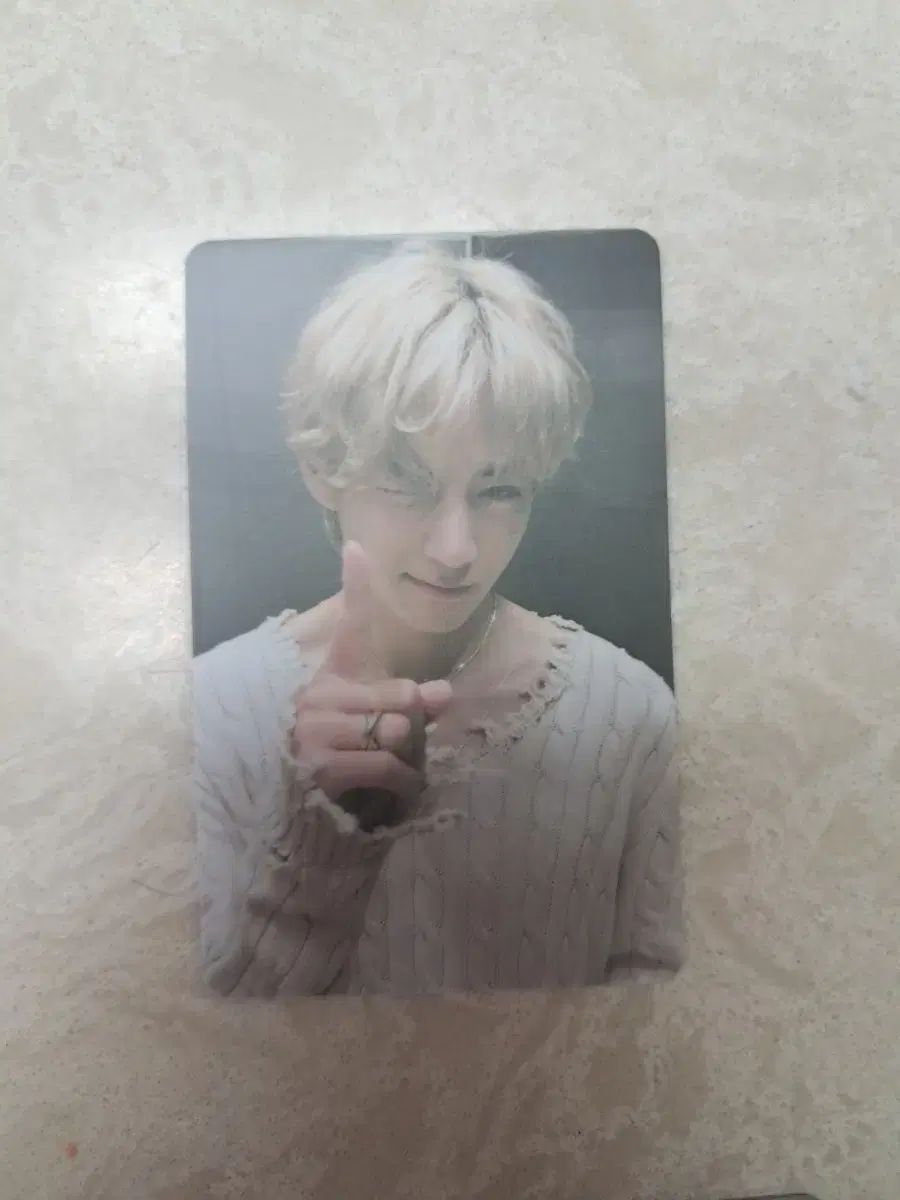 ヴィ V テヒョン テテ キム テヒョン layover ニトテヒョントレカ トレカ