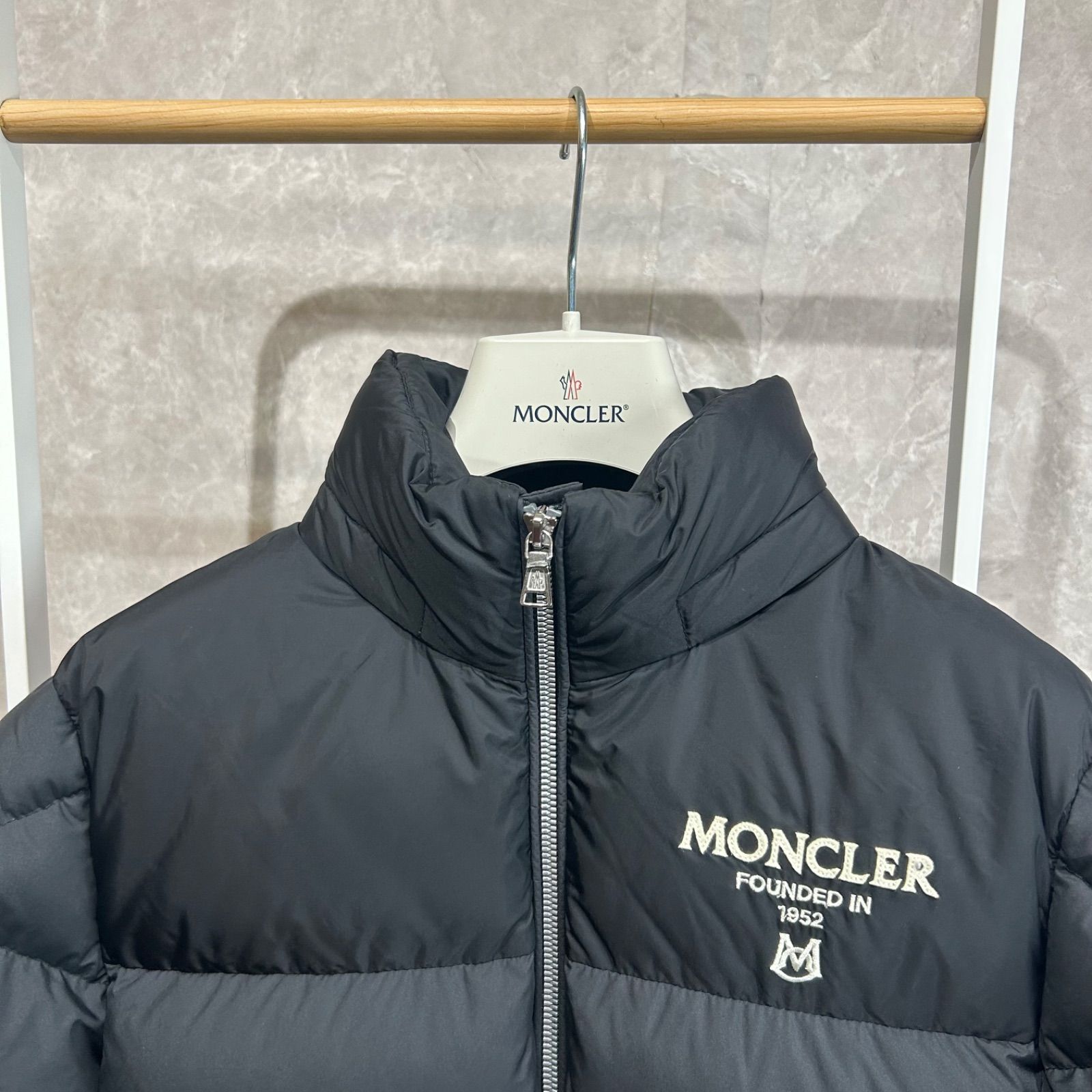 【極美品】モンクレール　ダウンジャケット 極美品】 MONCLER モンクレール ダウンジャケットJOE黒14A ブラック