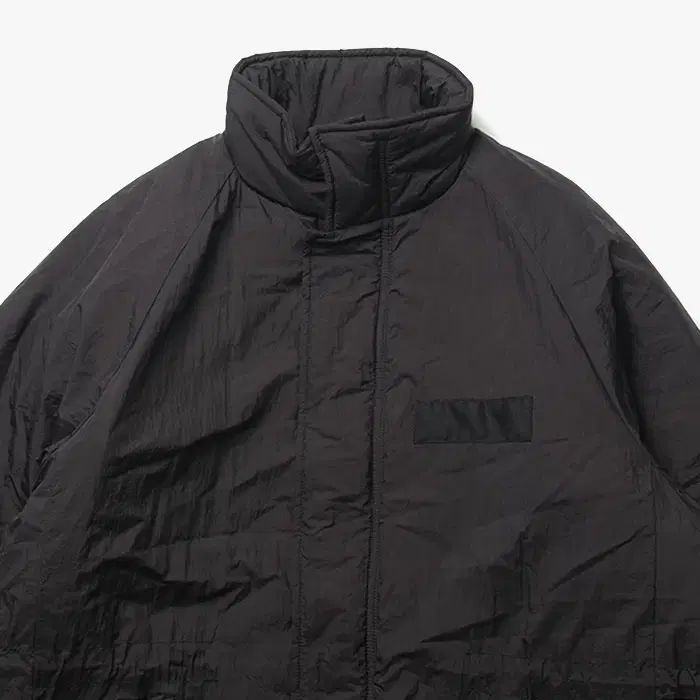 BEAMS Black Down Trench