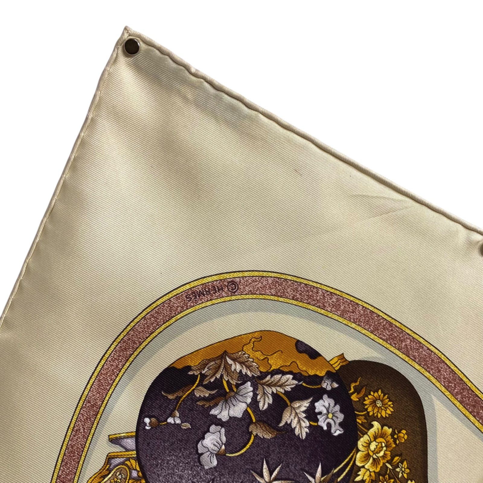 エルメス カレ90 Qu importe le flacon シルクスカーフ 香水瓶 オフ