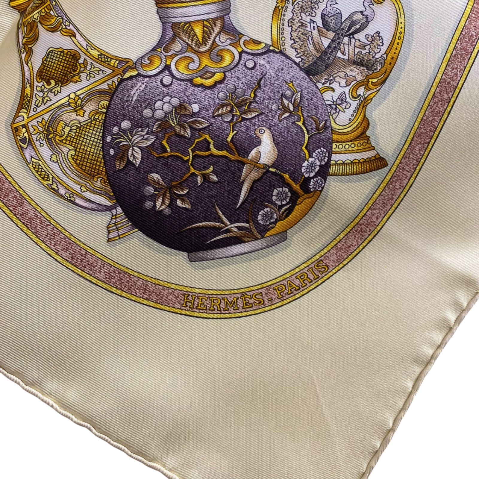 エルメス カレ90 Qu importe le flacon シルクスカーフ 香水瓶 オフ