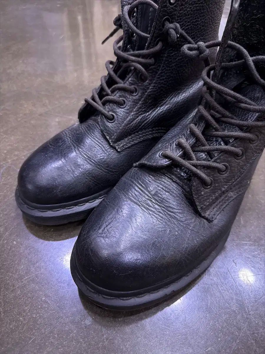 ウォーカーブーツ