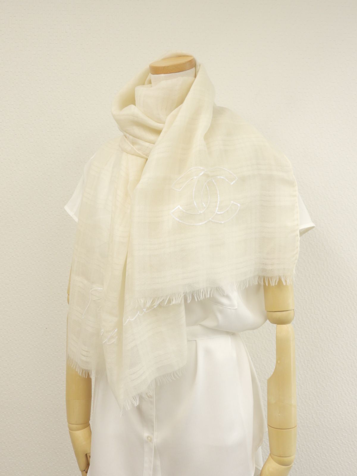 シャネル ストール カシミア シルク 薄クリーム色 スパンコール ココマーク 1
